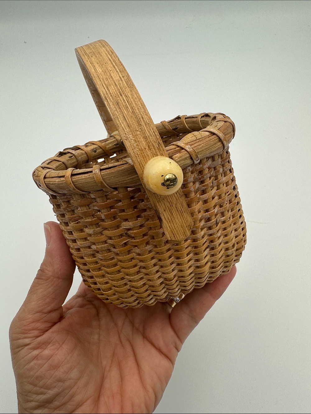 miniature handcrafted Nantucket Lightship Basket